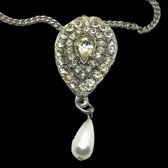 Vintage Rhinestone Pear Shaped Cluster Pendant with Faux Pearl Drop Silver Tone - Picture 1 of 5